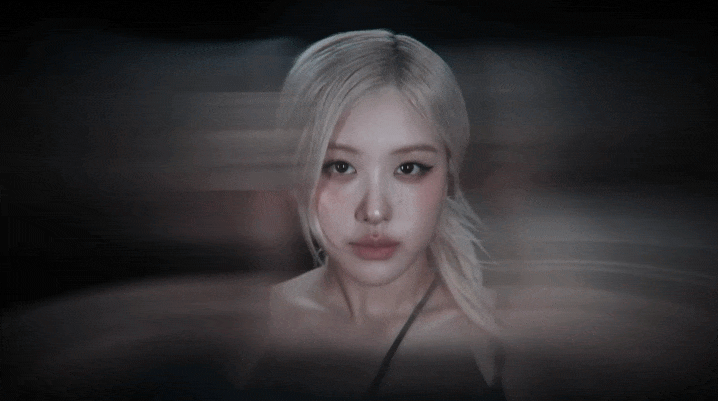 Siêu phẩm MV GO của BLACKPINK: Visual đỉnh khỏi bàn nhưng nhạc chưa đủ tầm- Ảnh 2. Siêu phẩm MV GO của BLACKPINK: Visual đỉnh khỏi bàn nhưng nhạc chưa đủ tầm- Ảnh 2.