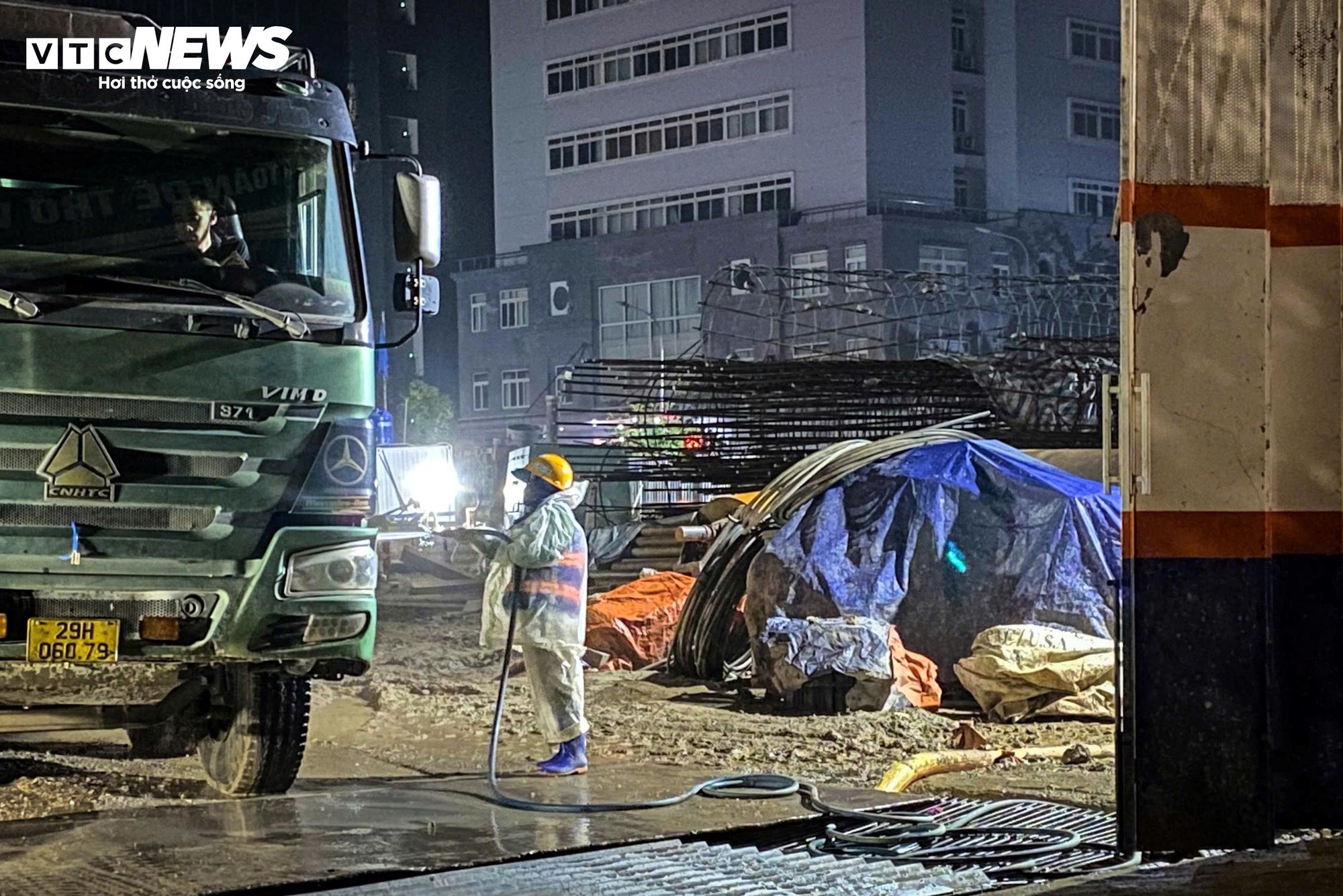 C&ocirc;ng nh&acirc;n muốn nghỉ hết rằm th&aacute;ng Gi&ecirc;ng, doanh nghiệp đưa xe l&ecirc;n tận bản đ&oacute;n thợ- Ảnh 3.