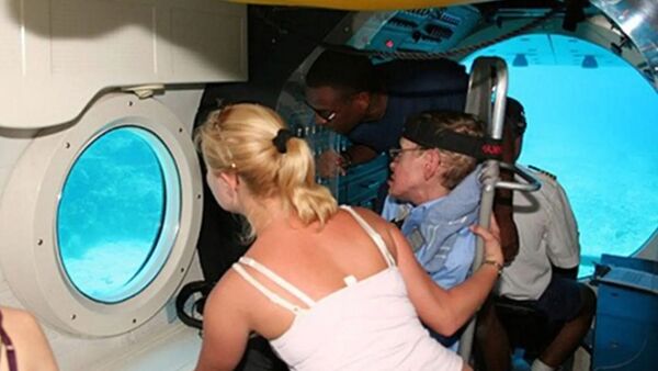 Stephen Hawking xuất hiện 250 lần trong hồ sơ Epstein cùng loạt ảnh gây xôn xao, gia đình lên tiếng- Ảnh 3. Stephen Hawking xuất hiện 250 lần trong hồ sơ Epstein cùng loạt ảnh gây xôn xao, gia đình lên tiếng- Ảnh 3.