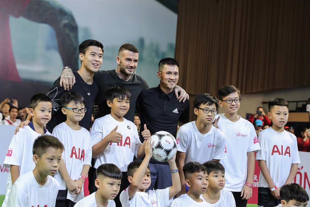 3 thập kỷ David Beckham so đọ visual với sao Việt: Vẫn đẹp h&uacute;t hồn như thuở thanh ni&ecirc;n!- Ảnh 12.