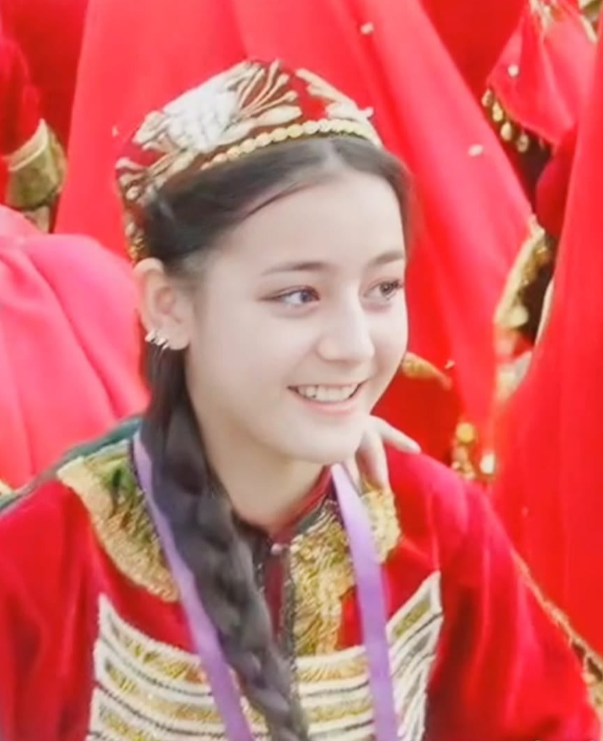 Mỹ nhân cả đời không biết xấu là gì: Mặt đẹp dáng đẹp, đến style cũng ngất ngây lòng người- Ảnh 2. Mỹ nhân cả đời không biết xấu là gì: Mặt đẹp dáng đẹp, đến style cũng ngất ngây lòng người- Ảnh 2.