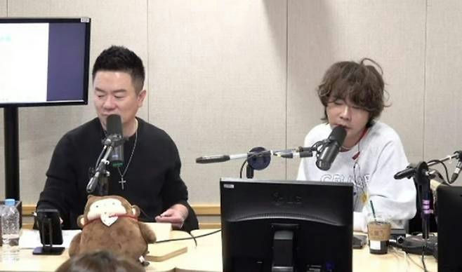 Trời ơi, Song Ji Hyo hãy dừng lại trước khi quá muộn- Ảnh 2. Trời ơi, Song Ji Hyo hãy dừng lại trước khi quá muộn- Ảnh 2.