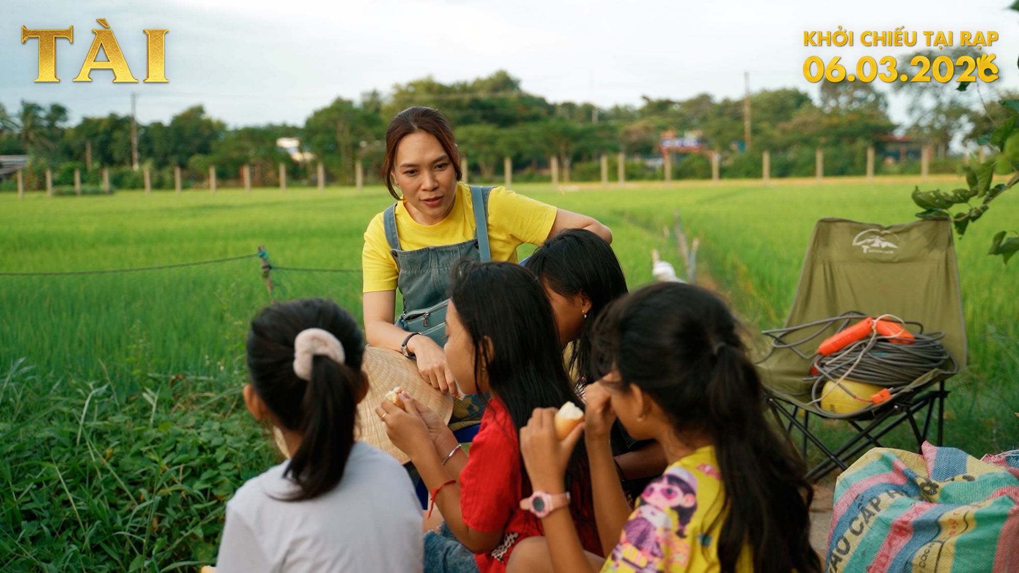 Tại sao Mỹ Tâm lại vui mừng khi thiếu nhi miền Tây không biết mình là ai?- Ảnh 1. Tại sao Mỹ Tâm lại vui mừng khi thiếu nhi miền Tây không biết mình là ai?- Ảnh 1.