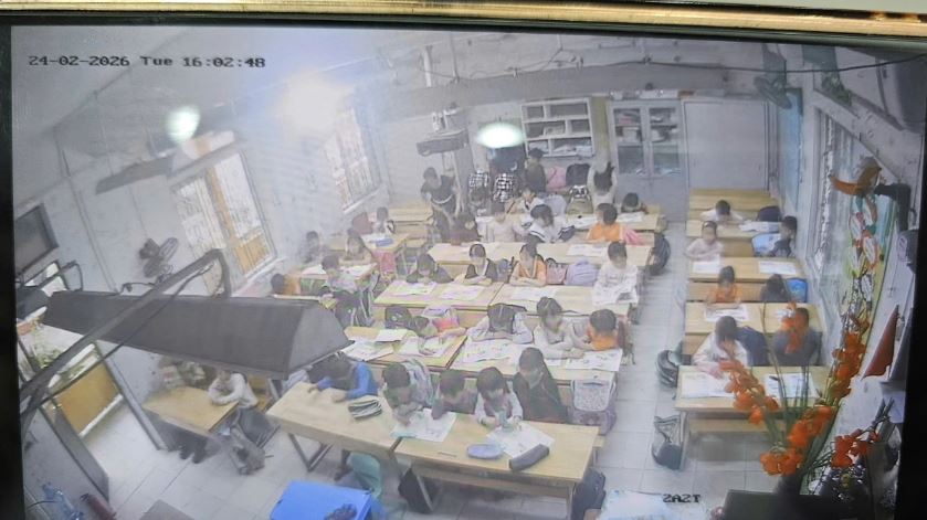 Đọc vụ học sinh lớp 2 liếm đất m&agrave; t&ocirc;i b&agrave;ng ho&agrave;ng: Sao 1 gi&aacute;o vi&ecirc;n c&oacute; thể thốt ra c&acirc;u n&oacute;i phản cảm đến nhường n&agrave;y!- Ảnh 1.