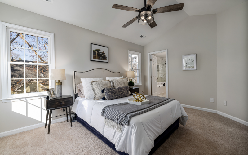 Chuyên gia phong thủy nói gì về hướng kê giường để “ngủ một đêm, nhẹ lòng cả tháng”- Ảnh 3. Chuyên gia phong thủy nói gì về hướng kê giường để “ngủ một đêm, nhẹ lòng cả tháng”- Ảnh 3.