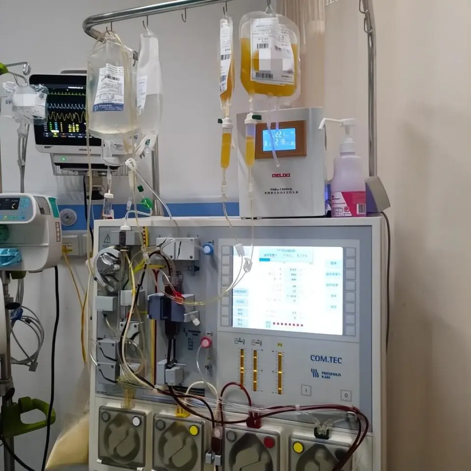 25 tuổi, m&aacute;u chuyển trắng như sữa, c&ugrave;ng l&uacute;c mắc 3 bệnh nguy kịch: B&aacute;c sĩ cảnh b&aacute;o lối sống n&agrave;y đang &acirc;m thầm 