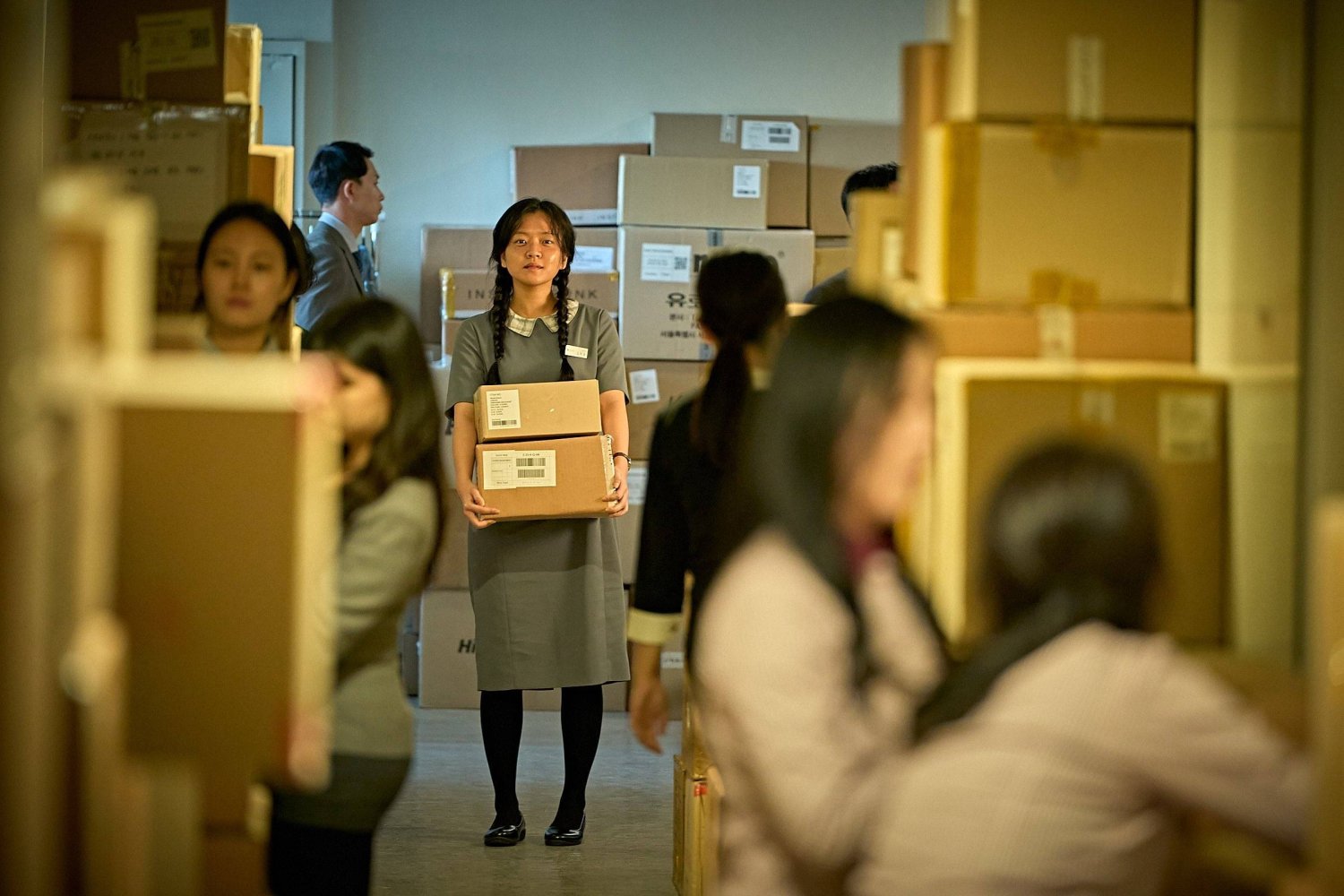 Pavane: Bản nhạc buồn về những con người kh&ocirc;ng d&aacute;m tin m&igrave;nh xứng đ&aacute;ng được y&ecirc;u- Ảnh 2.