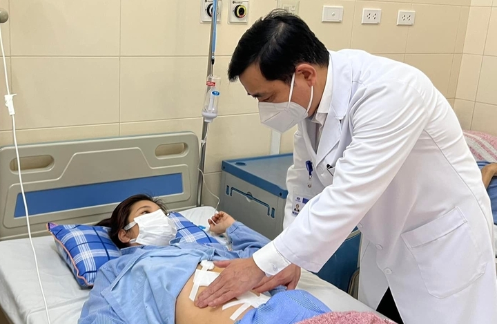 Vị b&aacute;c sĩ l&agrave; 'cơ trưởng' cầm l&aacute;i Robot v&agrave; kh&aacute;t vọng hồi sinh những cuộc đời- Ảnh 2.