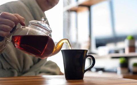 Mỹ đ&aacute;nh gi&aacute;: Suy thận rất &ldquo;sợ&rdquo; loại nước quen thuộc n&agrave;y, nhiều người Việt uống suốt m&agrave; kh&ocirc;ng biết- Ảnh 1.