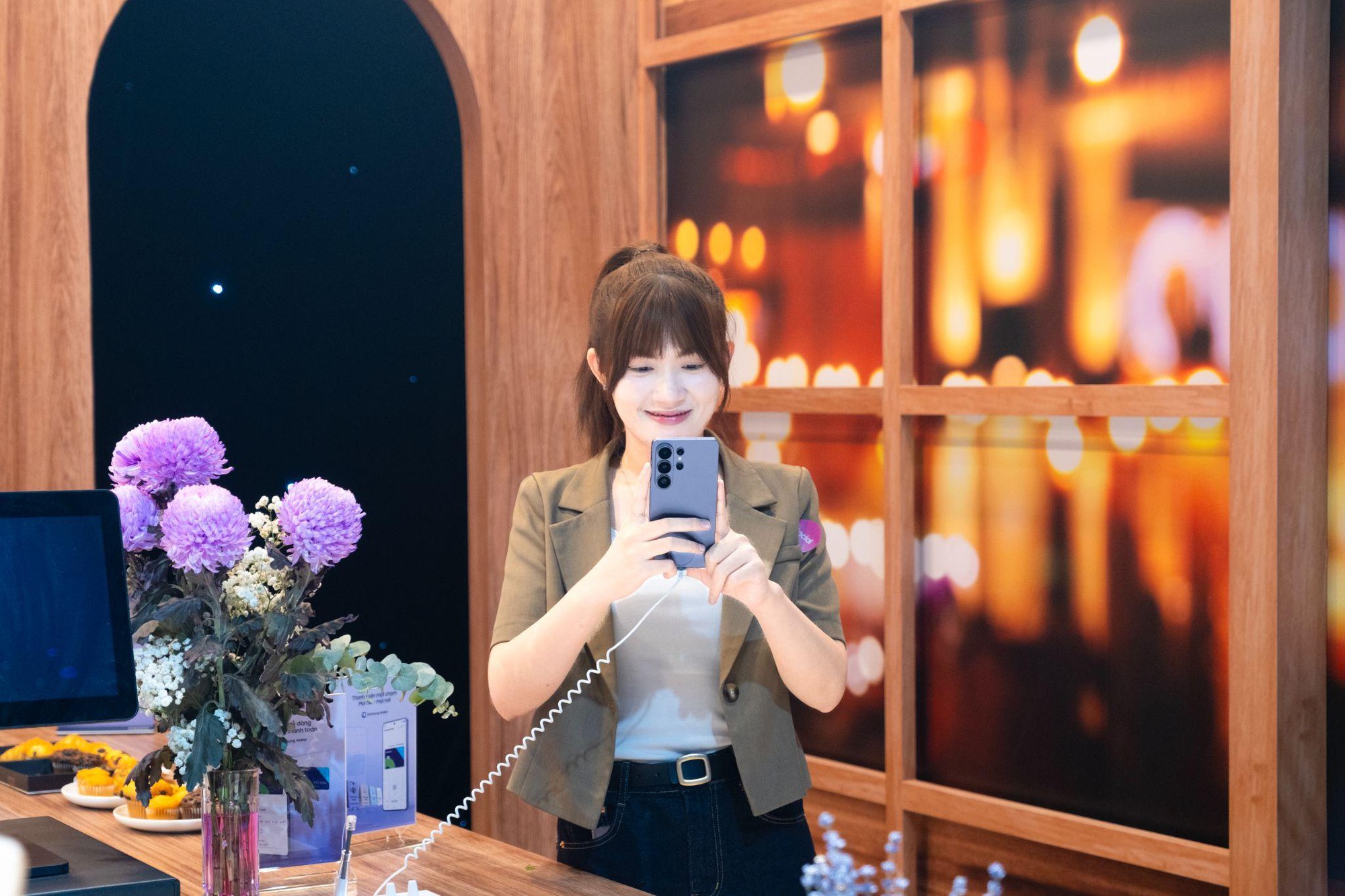 Tăng Duy Tân, Anh Tú, Ly Ly cùng Samsung khai màn đại tiệc công nghệ hoành tráng đầu năm với Galaxy 26 series- Ảnh 12. Tăng Duy Tân, Anh Tú, Ly Ly cùng Samsung khai màn đại tiệc công nghệ hoành tráng đầu năm với Galaxy 26 series- Ảnh 12.