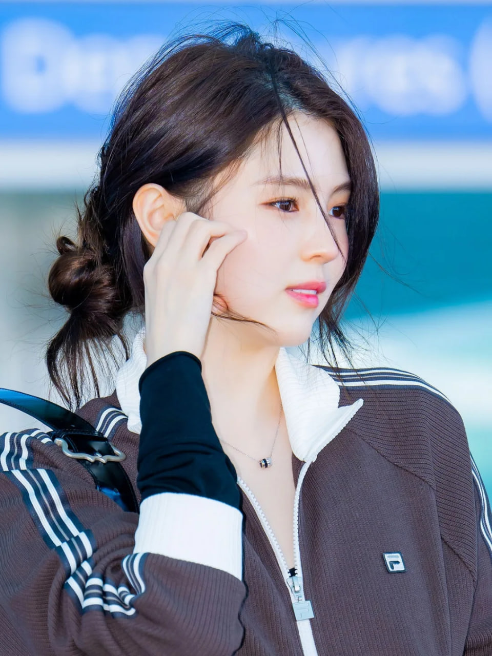 Phải gọi Han So Hee là "mỹ nữ tóc rối"!- Ảnh 7. Phải gọi Han So Hee là "mỹ nữ tóc rối"!- Ảnh 7.