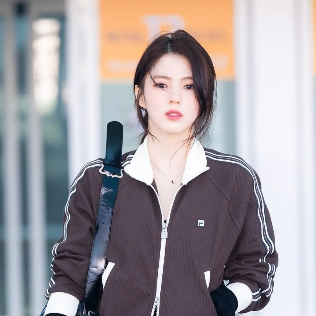 Phải gọi Han So Hee là "mỹ nữ tóc rối"!- Ảnh 8. Phải gọi Han So Hee là "mỹ nữ tóc rối"!- Ảnh 8.