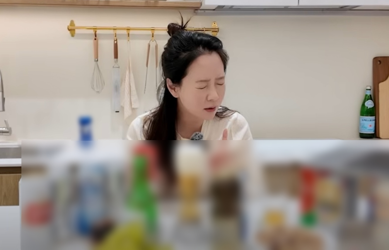 Trời ơi, Song Ji Hyo hãy dừng lại trước khi quá muộn- Ảnh 4. Trời ơi, Song Ji Hyo hãy dừng lại trước khi quá muộn- Ảnh 4.