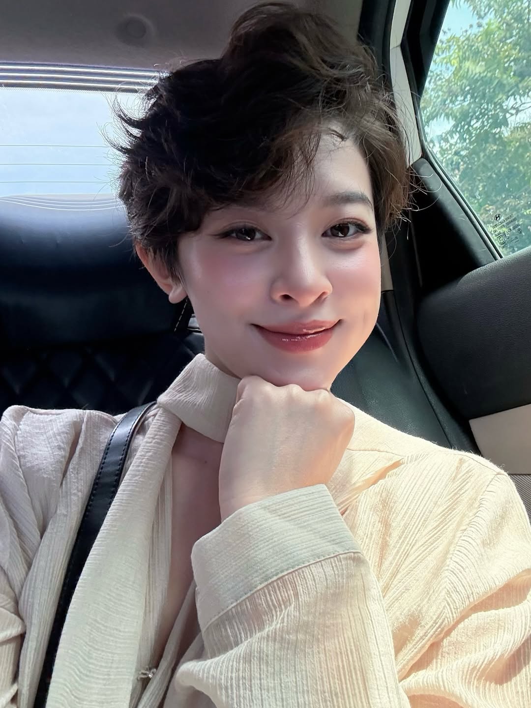 Mỹ nữ nặng 37kg, cao 1m47: S&aacute;ch gi&aacute;o khoa mặc đẹp cho hội thấp b&eacute;, gu thời trang đỉnh th&igrave; th&ocirc;i!- Ảnh 3.