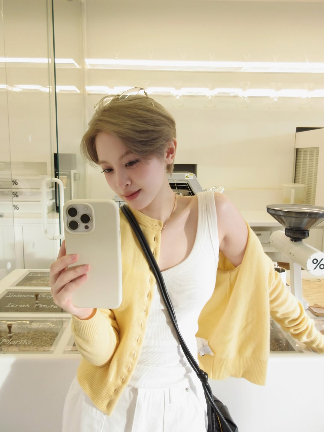 Mỹ nữ nặng 37kg, cao 1m47: S&aacute;ch gi&aacute;o khoa mặc đẹp cho hội thấp b&eacute;, gu thời trang đỉnh th&igrave; th&ocirc;i!- Ảnh 16.