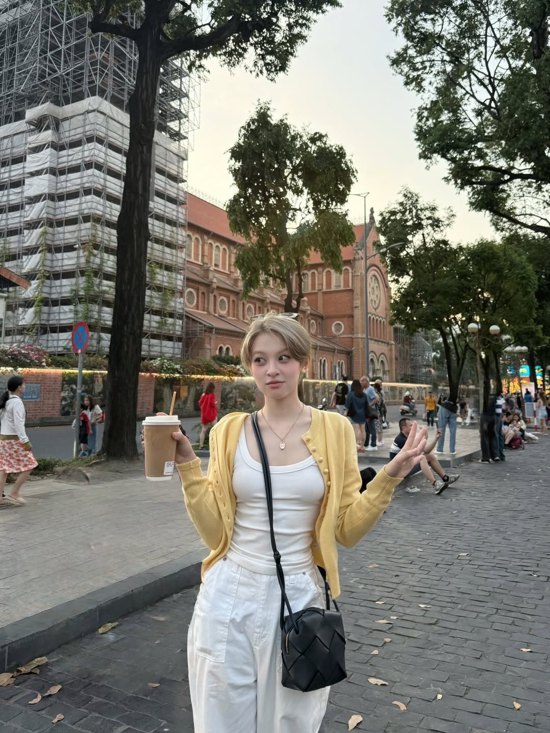 Mỹ nữ nặng 37kg, cao 1m47: S&aacute;ch gi&aacute;o khoa mặc đẹp cho hội thấp b&eacute;, gu thời trang đỉnh th&igrave; th&ocirc;i!- Ảnh 13.