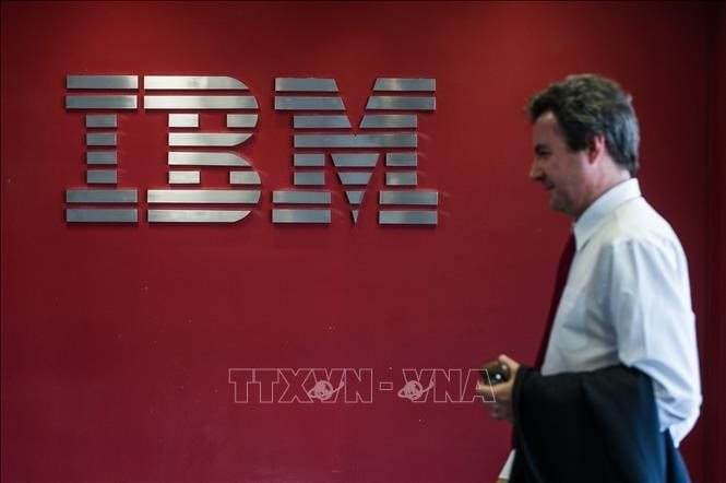 Một tập đo&agrave;n c&ocirc;ng nghệ bốc hơi 31 tỷ USD vốn h&oacute;a v&igrave; AI: Lời cảnh tỉnh cho c&aacute;c h&atilde;ng gia c&ocirc;ng CNTT dựa v&agrave;o nh&acirc;n c&ocirc;ng gi&aacute; rẻ- Ảnh 1.