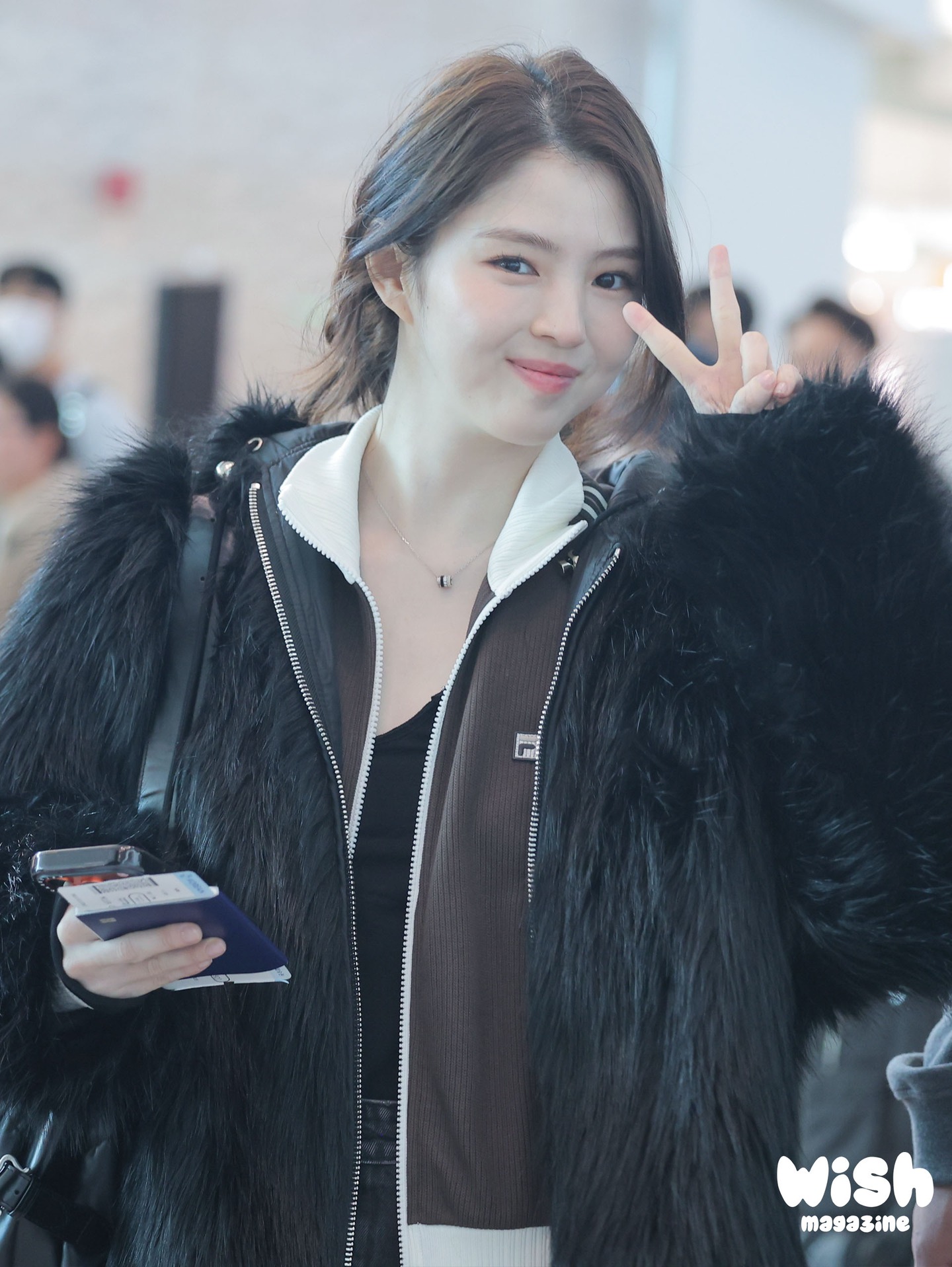 Phải gọi Han So Hee là "mỹ nữ tóc rối"!- Ảnh 6. Phải gọi Han So Hee là "mỹ nữ tóc rối"!- Ảnh 6.