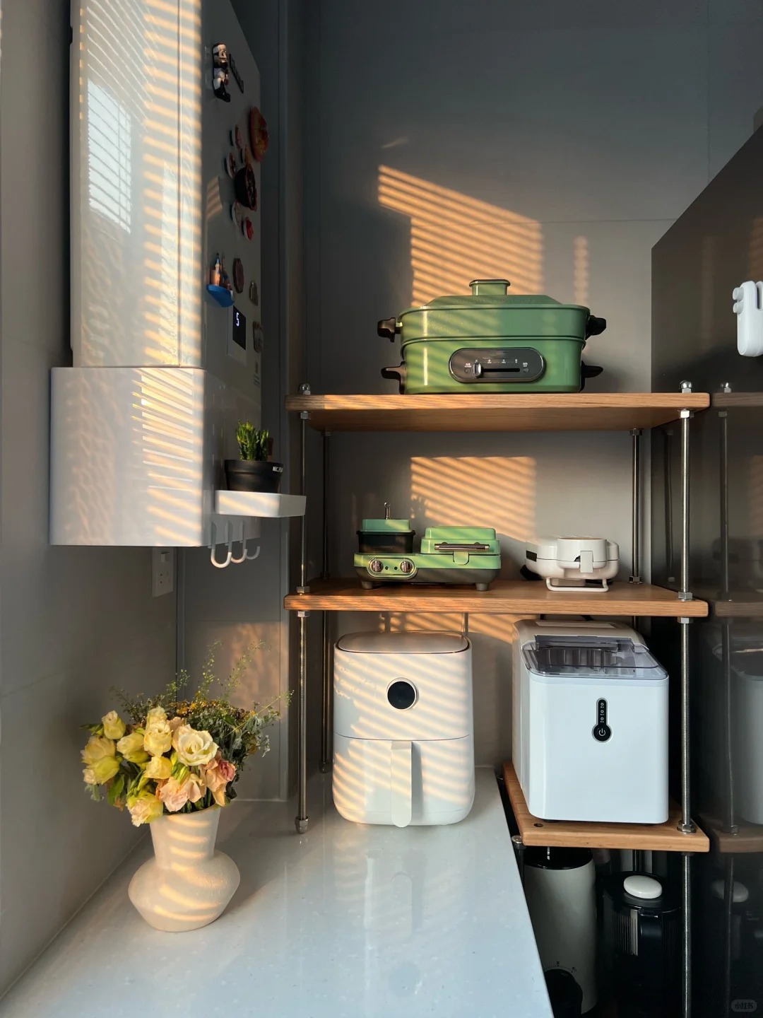 Không mở rộng diện tích, chỉ đổi cách dùng: Người phụ nữ 57 tuổi tiết kiệm tiền cải tạo nhờ 9 khe hở dưới 20cm- Ảnh 1. Không mở rộng diện tích, chỉ đổi cách dùng: Người phụ nữ 57 tuổi tiết kiệm tiền cải tạo nhờ 9 khe hở dưới 20cm- Ảnh 1.