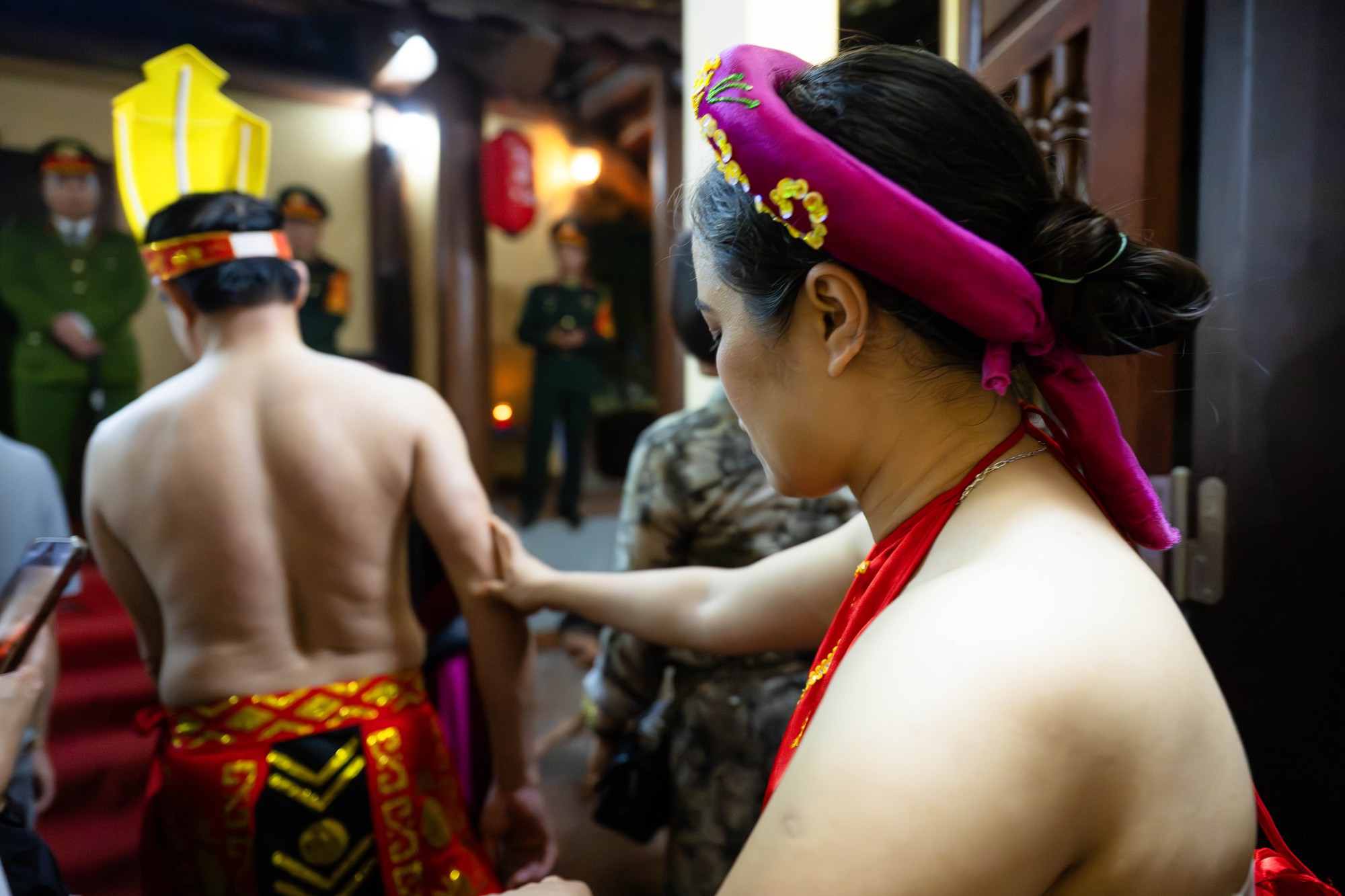 C&acirc;u chuyện &iacute;t biết về cặp đ&ocirc;i 11 năm thực hiện nghi lễ phồn thực &ldquo;linh tinh t&igrave;nh phộc&rdquo;- Ảnh 3.