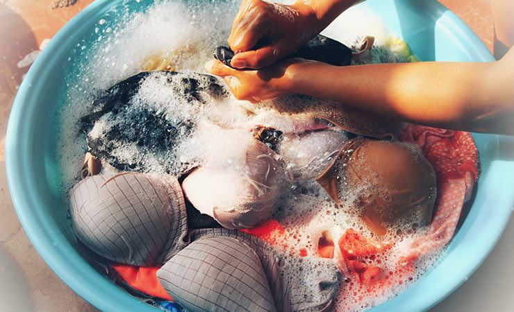 5 kiểu giặt đồ l&oacute;t 