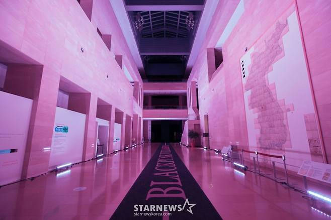 YG Entertainment không thể sống thiếu BLACKPINK?- Ảnh 3. YG Entertainment không thể sống thiếu BLACKPINK?- Ảnh 3.