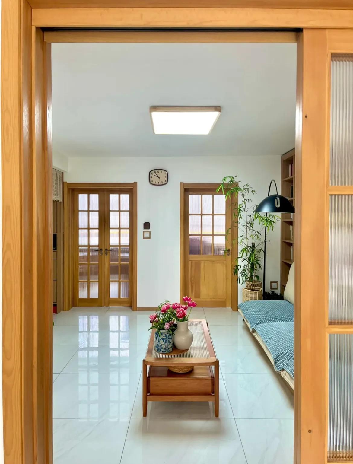 Bước v&agrave;o căn hộ 68m&sup2; n&agrave;y mới hiểu: Sạch sẽ l&agrave; phong thủy tốt nhất của một ng&ocirc;i nh&agrave;- Ảnh 4.