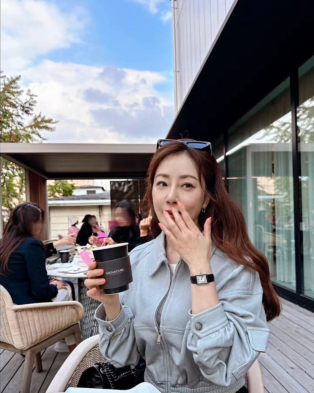 50 tuổi ly h&ocirc;n với chồng gi&aacute;m đốc ng&acirc;n h&agrave;ng v&igrave; ngoại t&igrave;nh, ra đi tay trắng: Nửa đời sau sống tốt nhờ 4 điều- Ảnh 2.