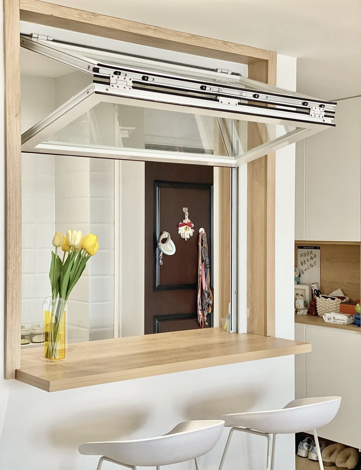 Đừng đập tường vội: Đ&acirc;y l&agrave; c&aacute;ch t&ocirc;i cứu s&aacute;ng cho c&aacute;c căn hộ nhỏ suốt 10 năm qua- Ảnh 2.