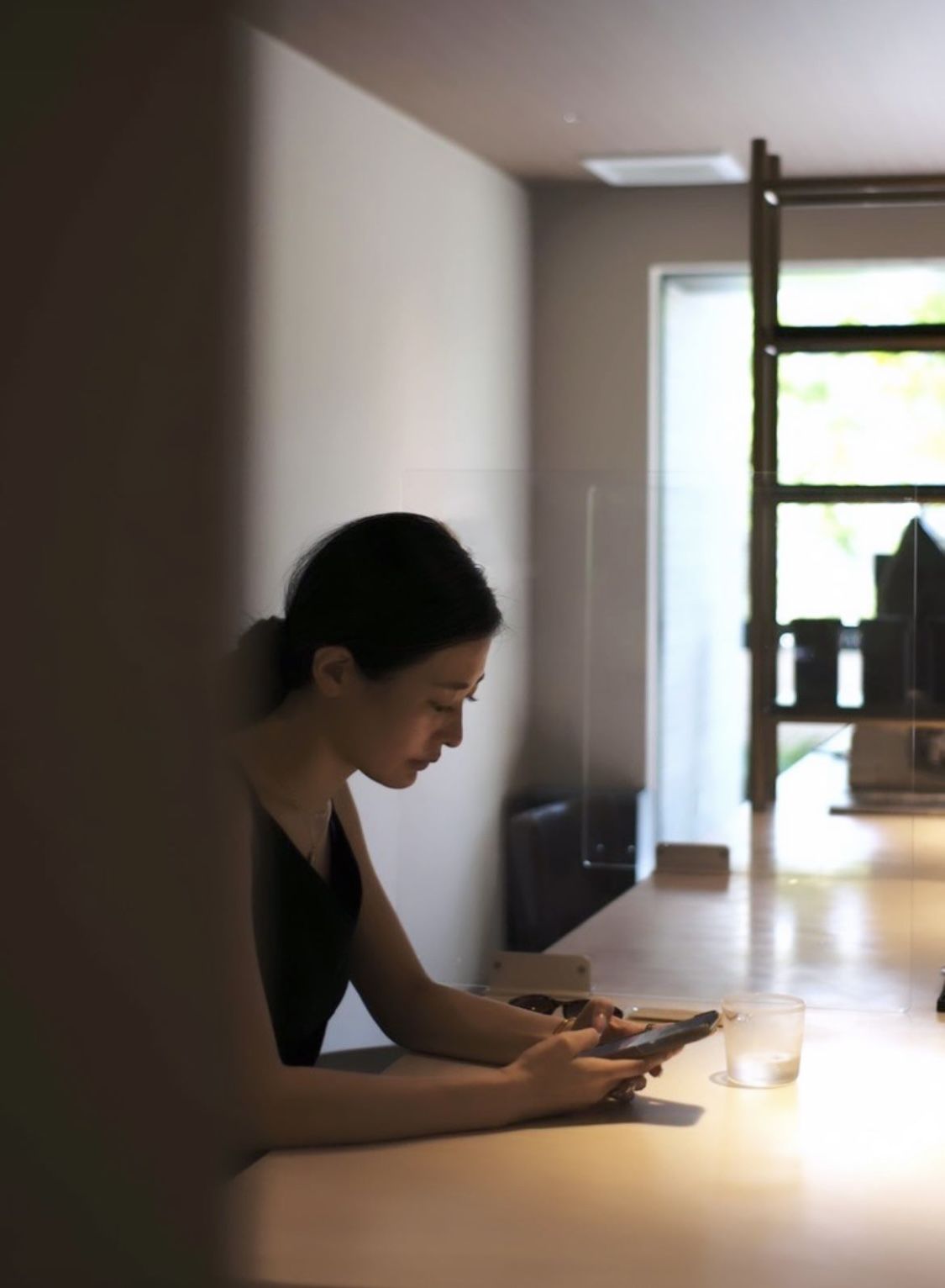 50 tuổi ly h&ocirc;n với chồng gi&aacute;m đốc ng&acirc;n h&agrave;ng v&igrave; ngoại t&igrave;nh, ra đi tay trắng: Nửa đời sau sống tốt nhờ 4 điều- Ảnh 1.