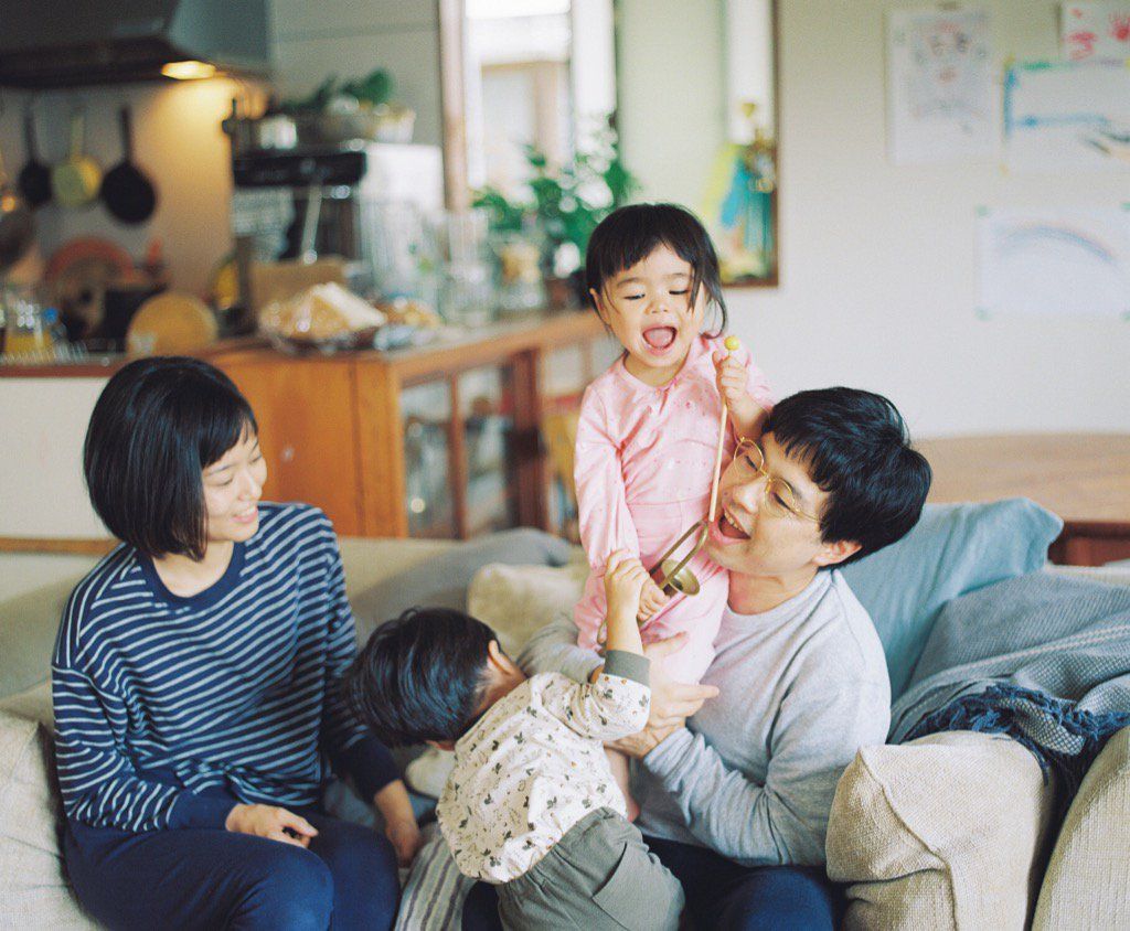 V&igrave; sao c&oacute; những gia đ&igrave;nh "phất l&ecirc;n" sau khi sinh con thứ?- Ảnh 4.