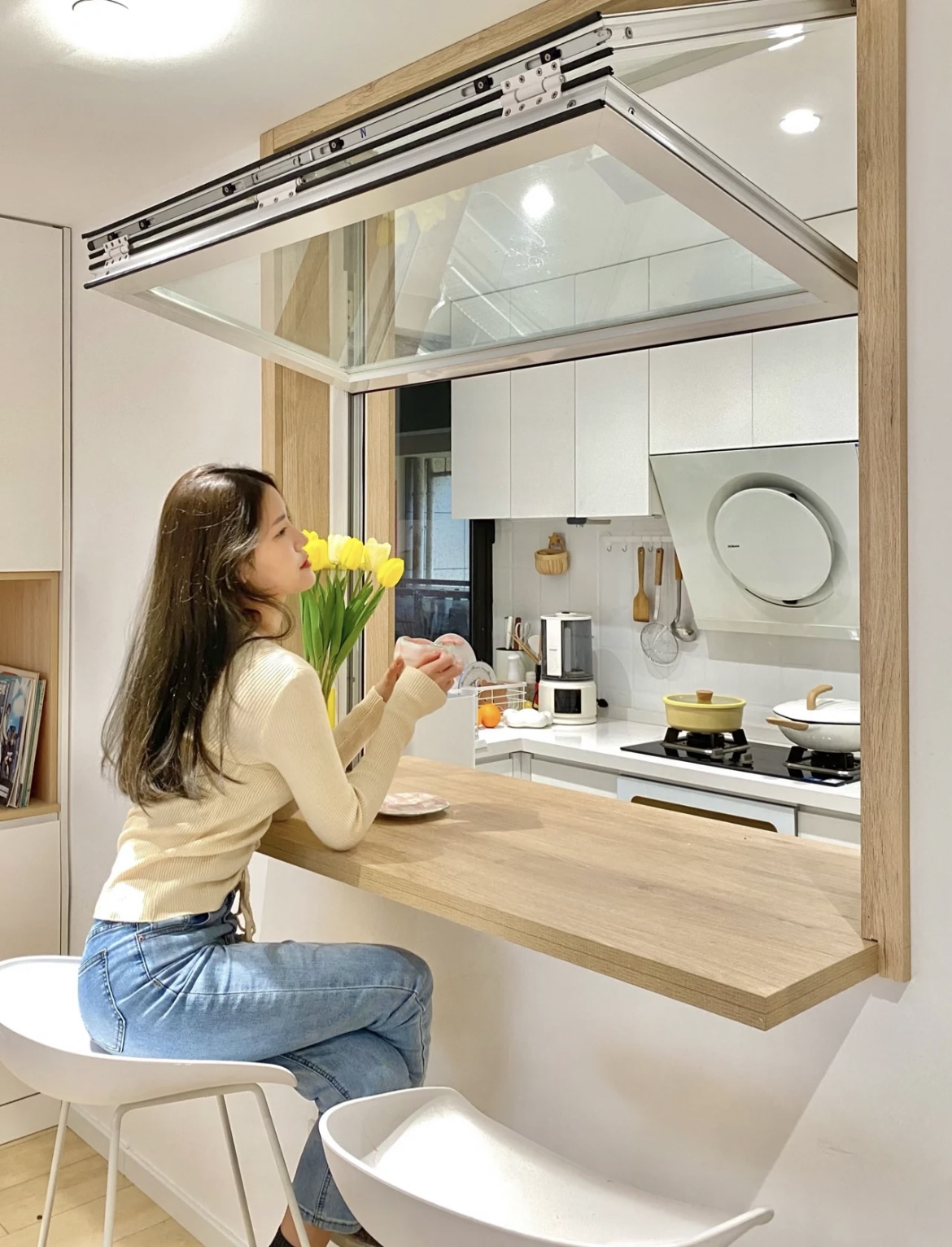 Đừng đập tường vội: Đ&acirc;y l&agrave; c&aacute;ch t&ocirc;i cứu s&aacute;ng cho c&aacute;c căn hộ nhỏ suốt 10 năm qua- Ảnh 1.