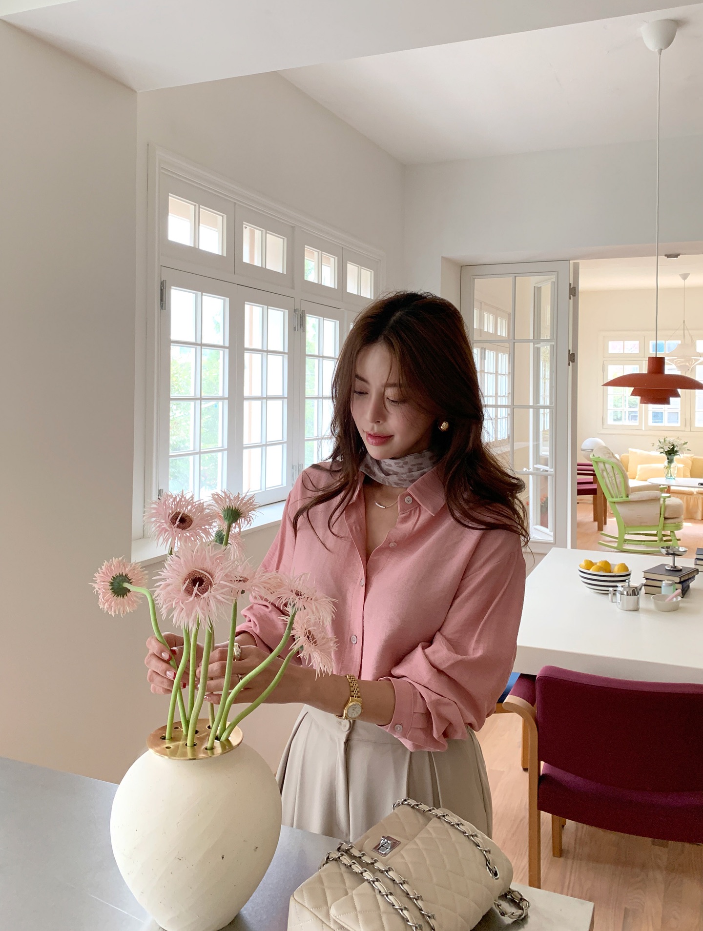 Cần nhất l&uacute;c n&agrave;y l&agrave; cập nhật 4 xu hướng &aacute;o sơ mi xu&acirc;n - h&egrave; đang hot- Ảnh 5.