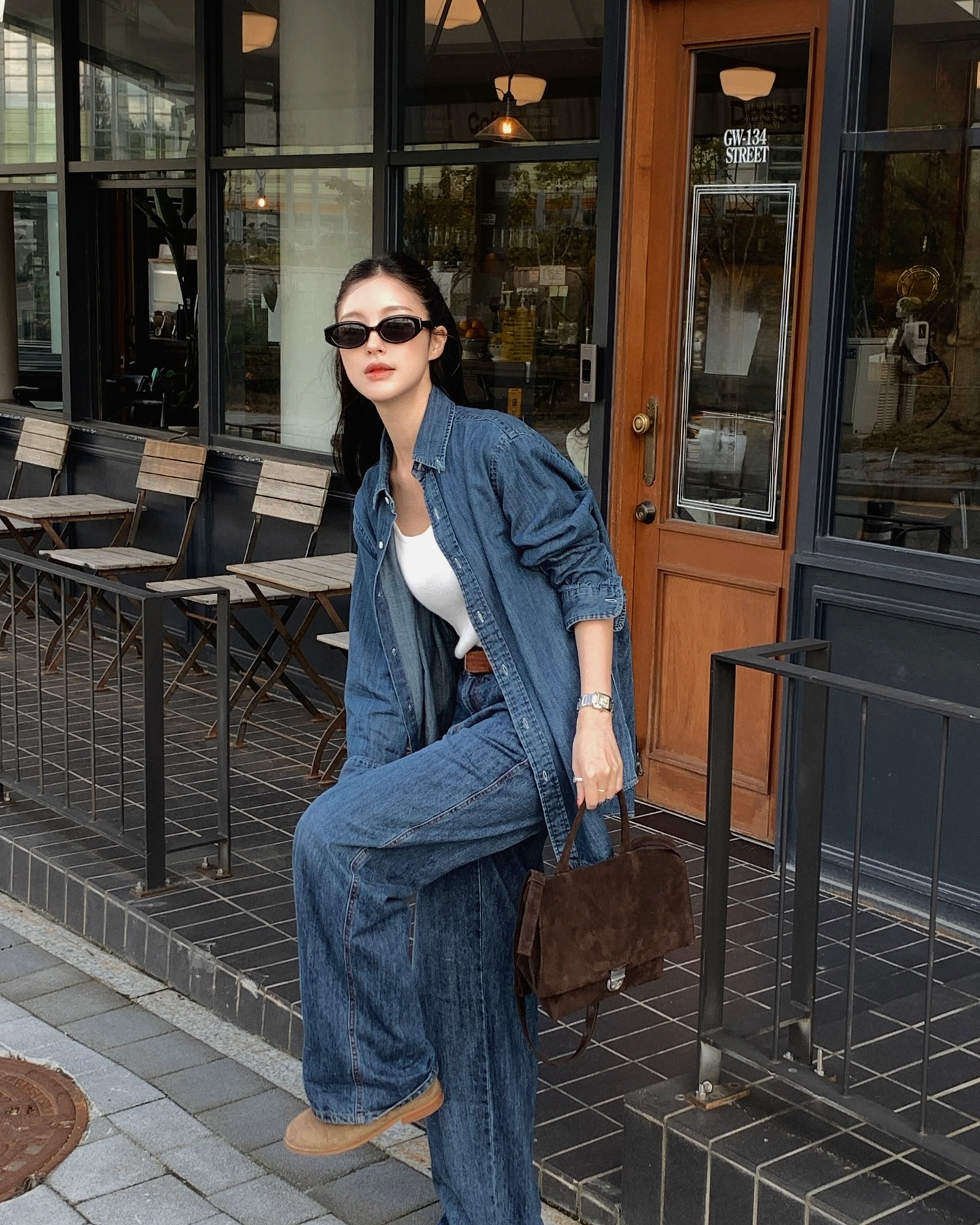 Cần nhất l&uacute;c n&agrave;y l&agrave; cập nhật 4 xu hướng &aacute;o sơ mi xu&acirc;n - h&egrave; đang hot- Ảnh 2.