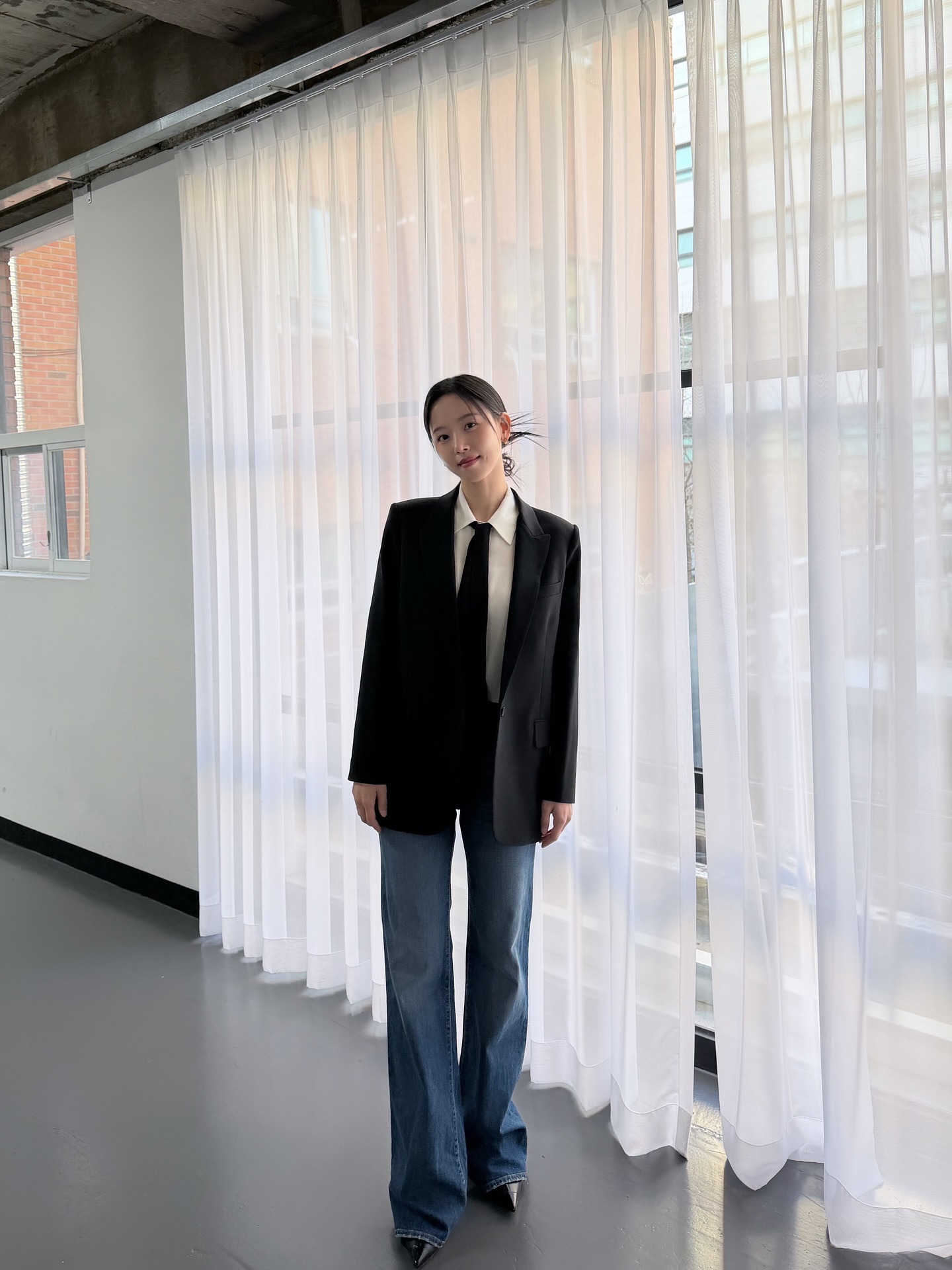 Ngắm 5 c&ocirc;ng thức diện quần d&agrave;i từ sao H&agrave;n, chị em sẽ kh&ocirc;ng c&ograve;n thiết tha mặc v&aacute;y nữa- Ảnh 9.