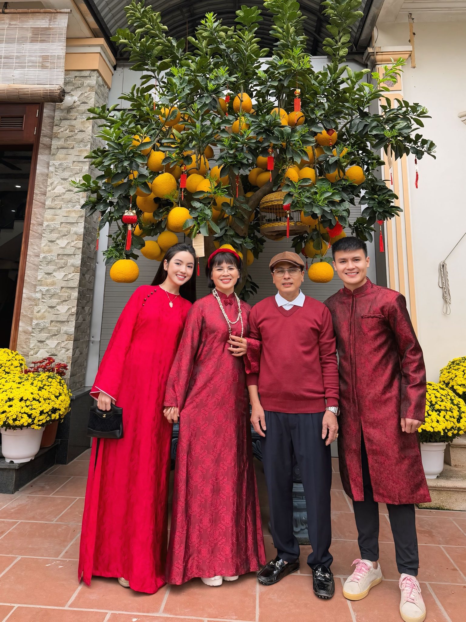 Chu Thanh Huyền bị mẹ Quang Hải 