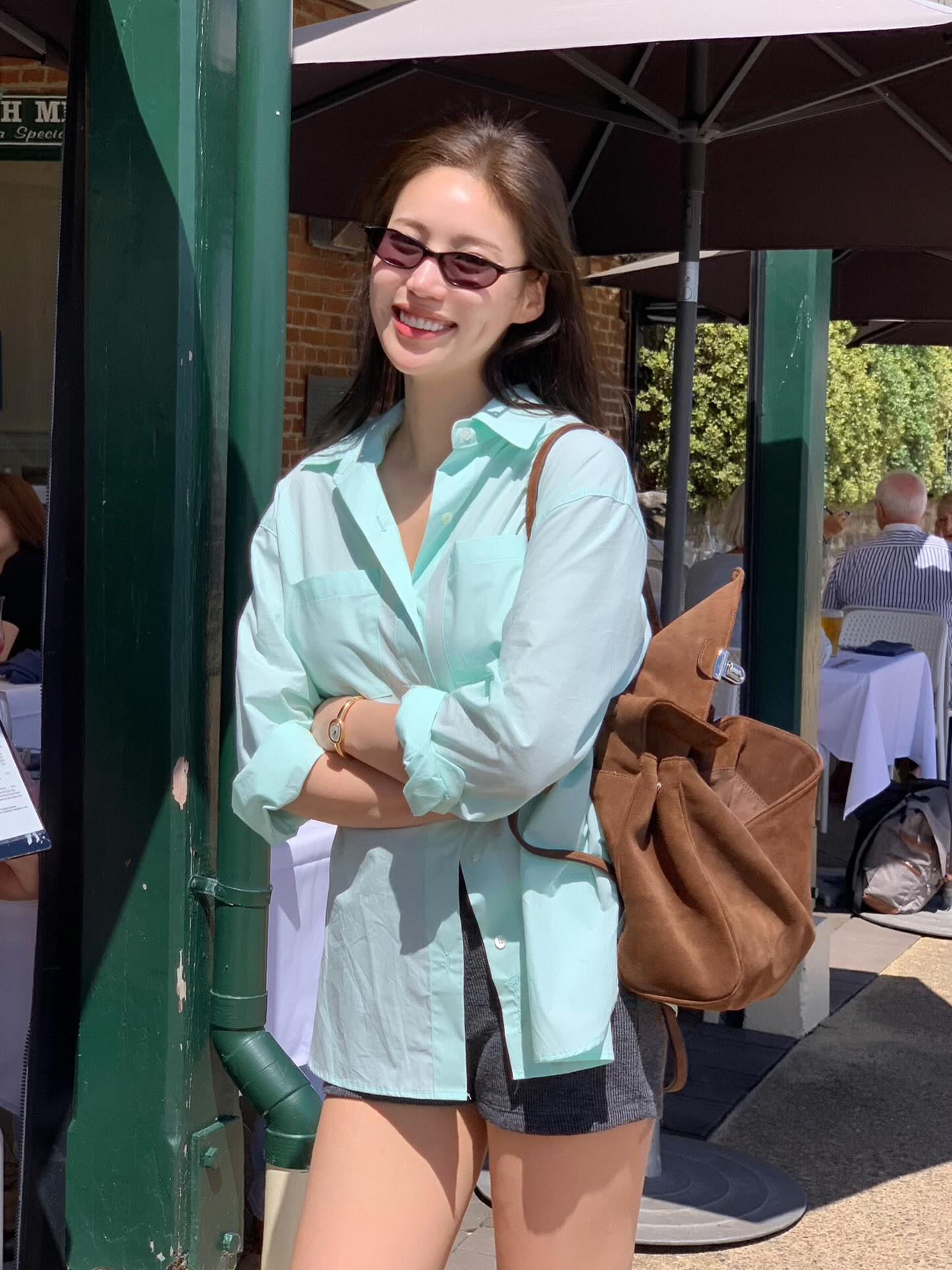 Cần nhất l&uacute;c n&agrave;y l&agrave; cập nhật 4 xu hướng &aacute;o sơ mi xu&acirc;n - h&egrave; đang hot- Ảnh 6.