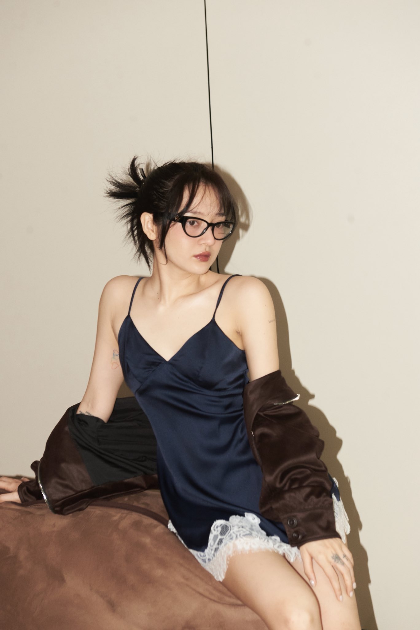 Ph&aacute;t ngại v&igrave; chiếc v&aacute;y trong ph&ograve;ng thu của Bảo Anh- Ảnh 3.