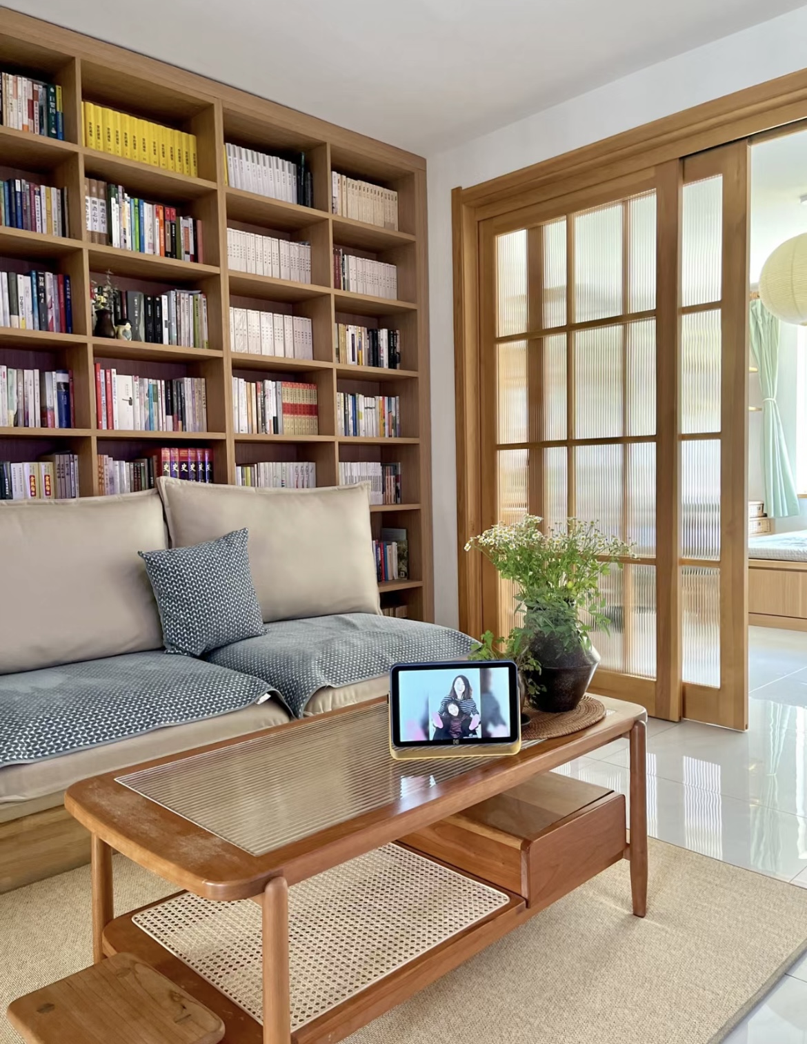 Bước v&agrave;o căn hộ 68m&sup2; n&agrave;y mới hiểu: Sạch sẽ l&agrave; phong thủy tốt nhất của một ng&ocirc;i nh&agrave;- Ảnh 5.