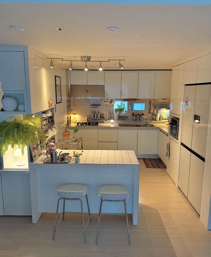 Trong ph&ograve;ng bếp m&agrave; c&oacute; 3 thứ n&agrave;y kh&ocirc;ng kh&aacute;c g&igrave; đẩy tương lai con c&aacute;i v&agrave;o NG&Otilde; CỤT- Ảnh 1.