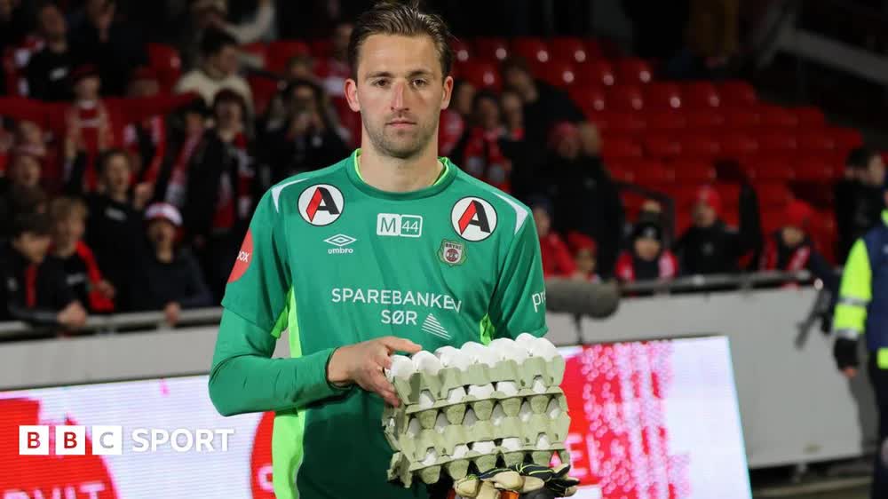 Giải b&oacute;ng đ&aacute; 