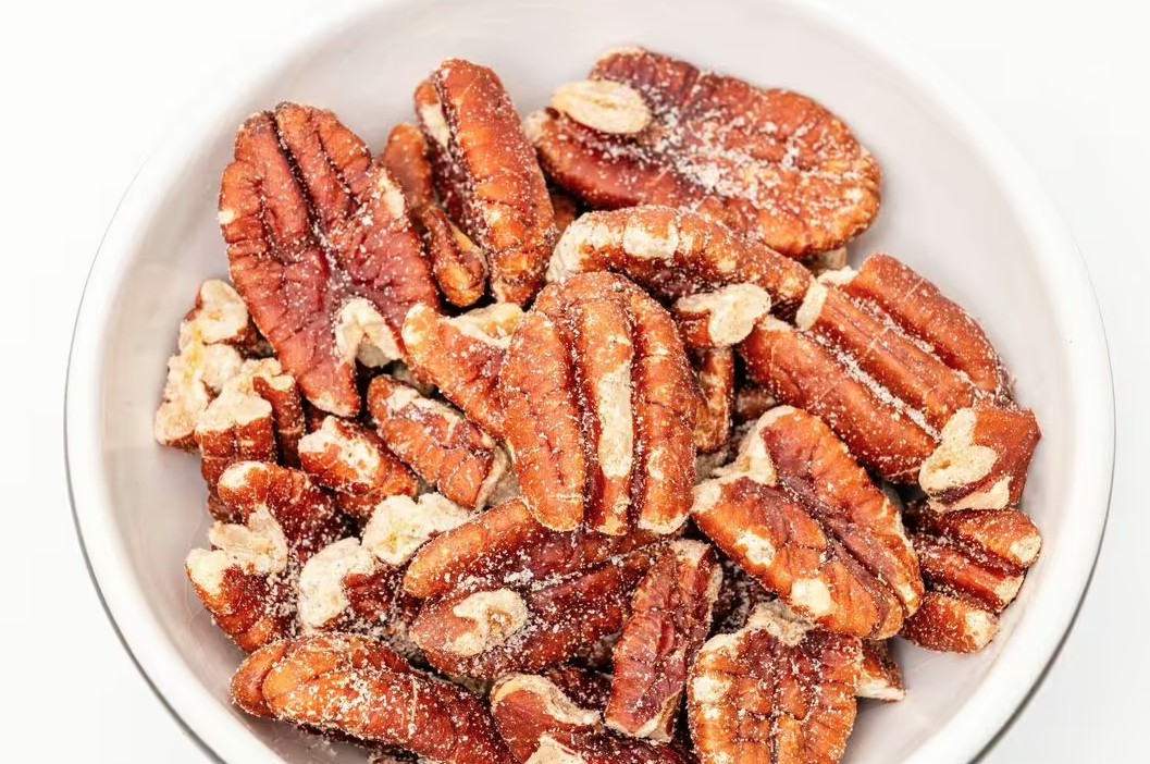 Ph&aacute;t hiện &ldquo;khắc tinh&rdquo; của mỡ m&aacute;u cao: Loại hạt nhỏ gi&uacute;p hạ cholesterol xấu- Ảnh 1.