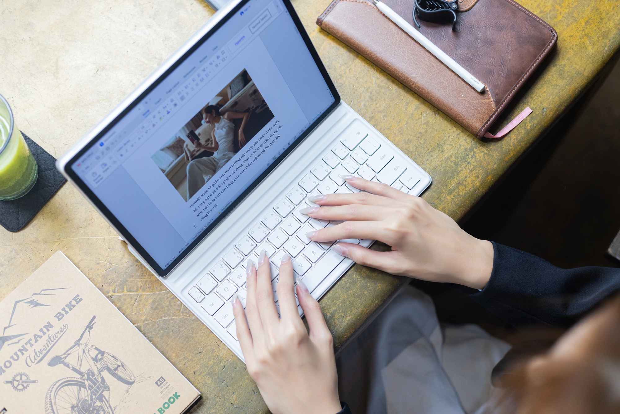 HUAWEI MatePad 12 X: Tablet định nghĩa lại khái niệm làm việc và sáng tạo, xứng danh trợ lý năng suất hàng đầu- Ảnh 13. HUAWEI MatePad 12 X: Tablet định nghĩa lại khái niệm làm việc và sáng tạo, xứng danh trợ lý năng suất hàng đầu- Ảnh 13.