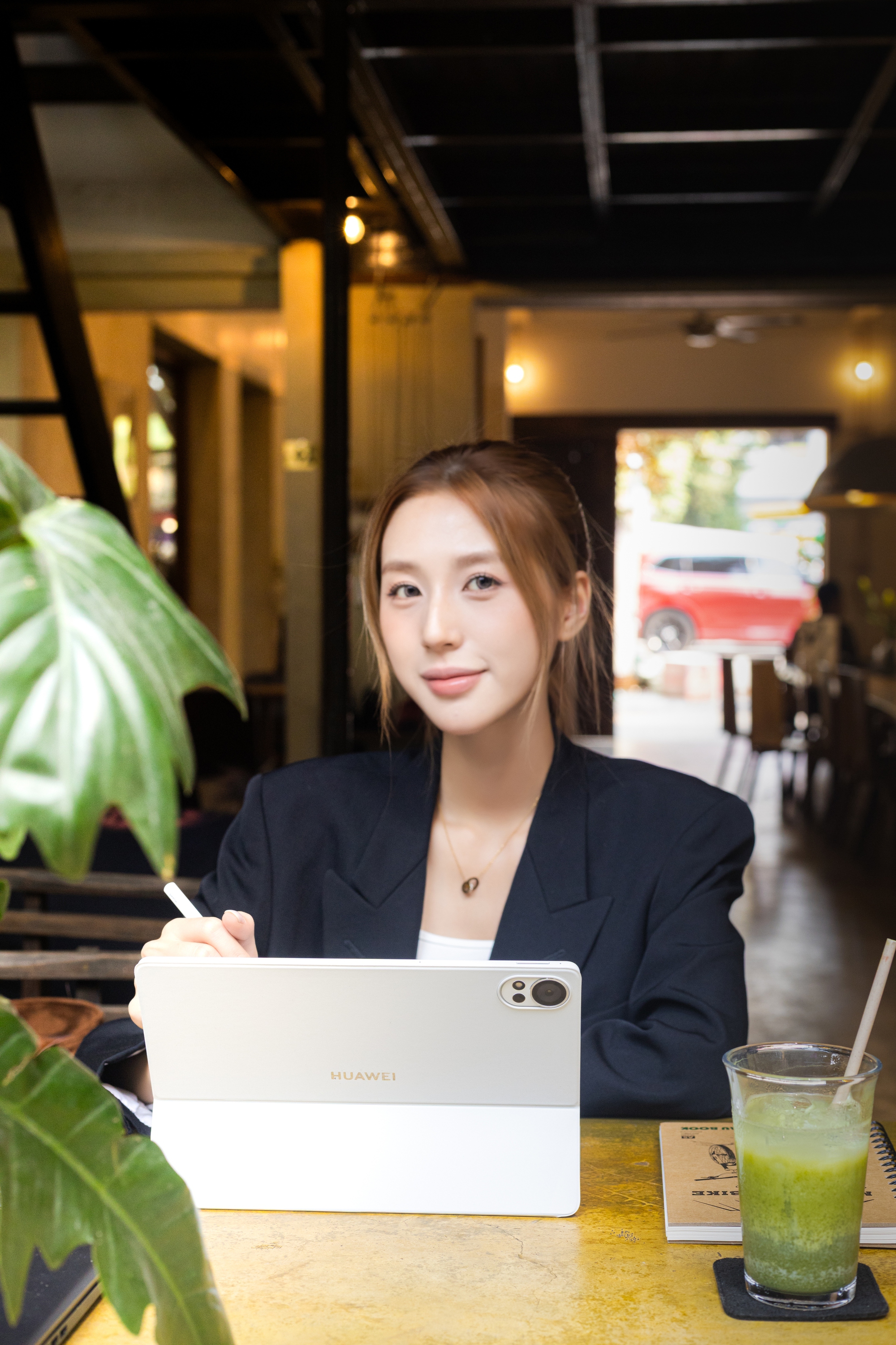 HUAWEI MatePad 12 X: Tablet định nghĩa lại khái niệm làm việc và sáng tạo, xứng danh trợ lý năng suất hàng đầu- Ảnh 15. HUAWEI MatePad 12 X: Tablet định nghĩa lại khái niệm làm việc và sáng tạo, xứng danh trợ lý năng suất hàng đầu- Ảnh 15.