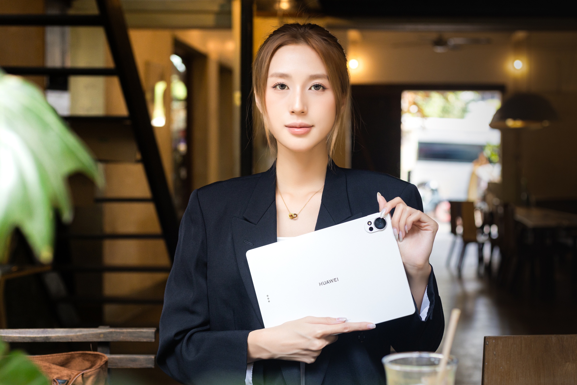 HUAWEI MatePad 12 X: Tablet định nghĩa lại khái niệm làm việc và sáng tạo, xứng danh trợ lý năng suất hàng đầu- Ảnh 6. HUAWEI MatePad 12 X: Tablet định nghĩa lại khái niệm làm việc và sáng tạo, xứng danh trợ lý năng suất hàng đầu- Ảnh 6.