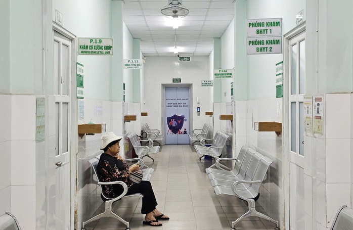 Tin vui cho người d&acirc;n TPHCM: Th&ecirc;m nhiều ph&ograve;ng kh&aacute;m chi trả BHYT- Ảnh 1.