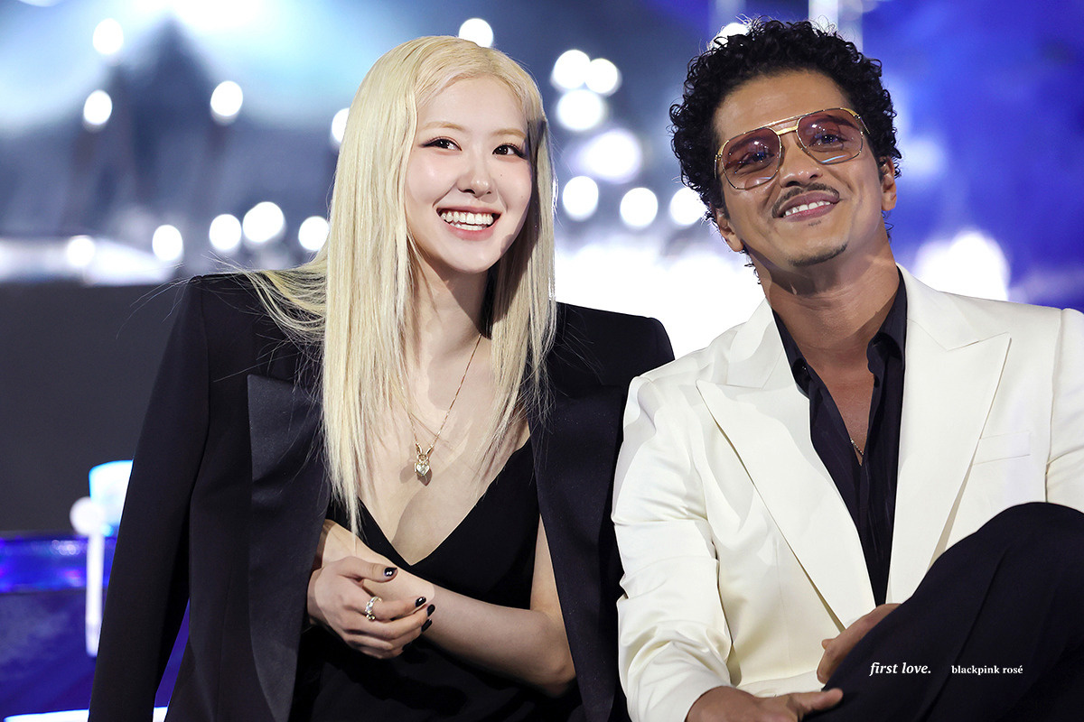 Tin đồn Ros&eacute; (BLACKPINK) - Bruno Mars hẹn h&ograve;, c&ograve;n n&ocirc;n n&oacute;ng c&oacute; con?- Ảnh 2.