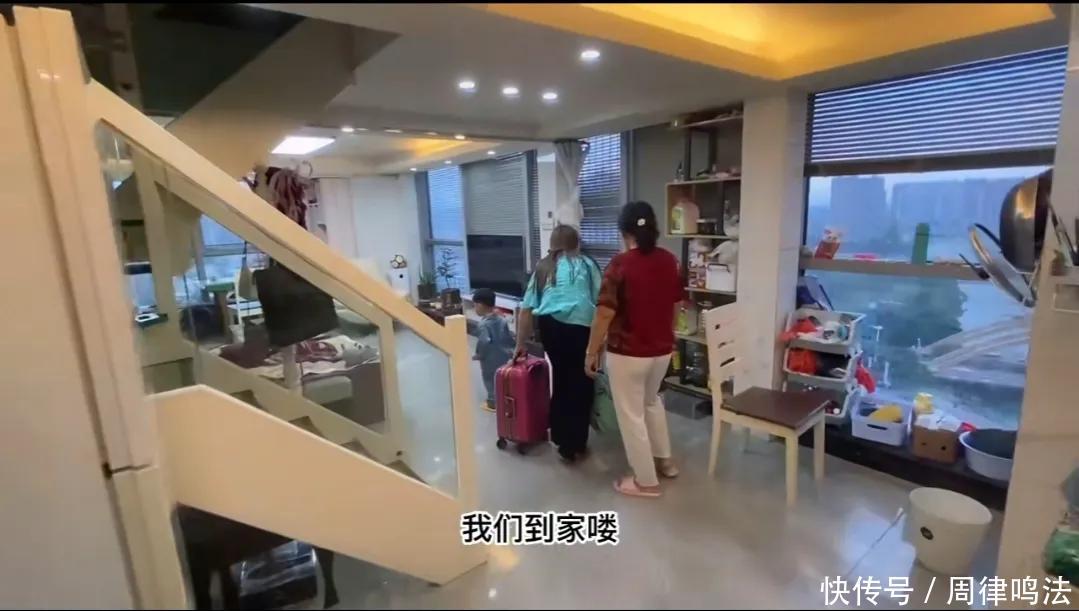 Mẹ vợ lần đầu đến thăm nh&agrave; con rể l&agrave;m c&ocirc;ng nh&acirc;n, bước v&agrave;o liền thốt l&ecirc;n: &ldquo;Con sống trong biệt thự sao?&rdquo;- Ảnh 6.