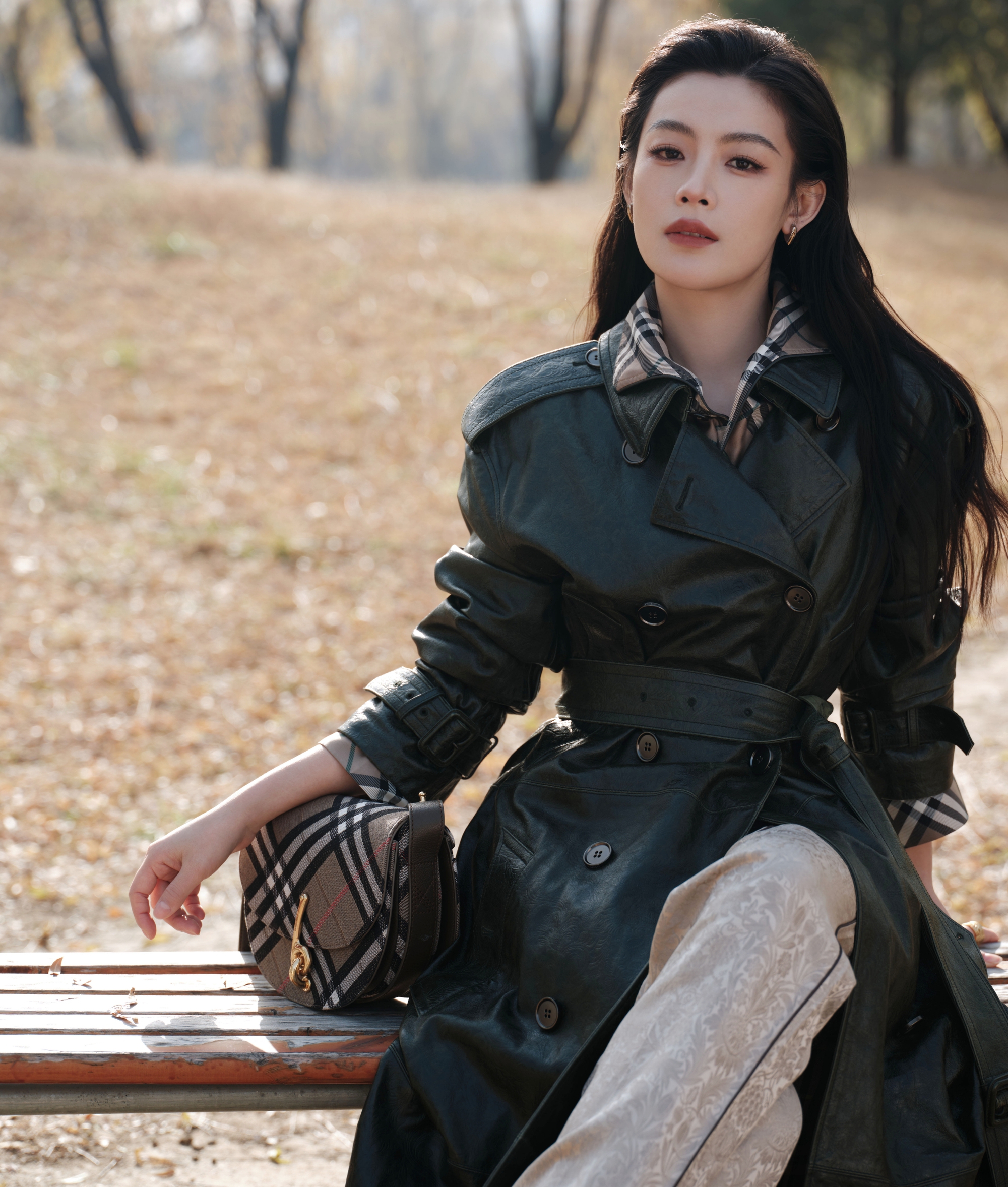 Đ&acirc;y ch&iacute;nh l&agrave; mỹ nh&acirc;n đẹp nhất phim Tết 2026: Visual tuyệt t&aacute;c trời ban, diễn hay đến nỗi vực dậy cả ph&ograve;ng v&eacute;- Ảnh 10.