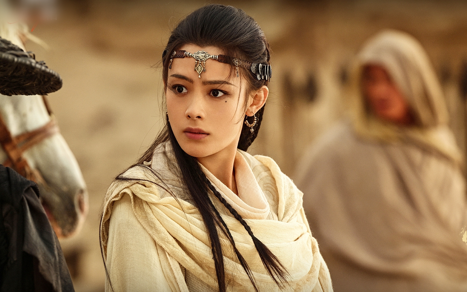 Đ&acirc;y ch&iacute;nh l&agrave; mỹ nh&acirc;n đẹp nhất phim Tết 2026: Visual tuyệt t&aacute;c trời ban, diễn hay đến nỗi vực dậy cả ph&ograve;ng v&eacute;- Ảnh 2.